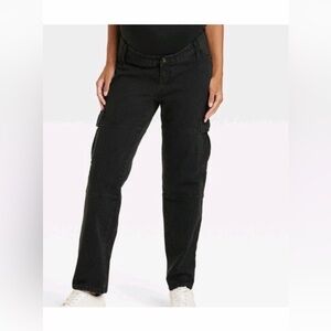 NWT Ingrid + Isabel maternity under belly cargo jeans-size 10